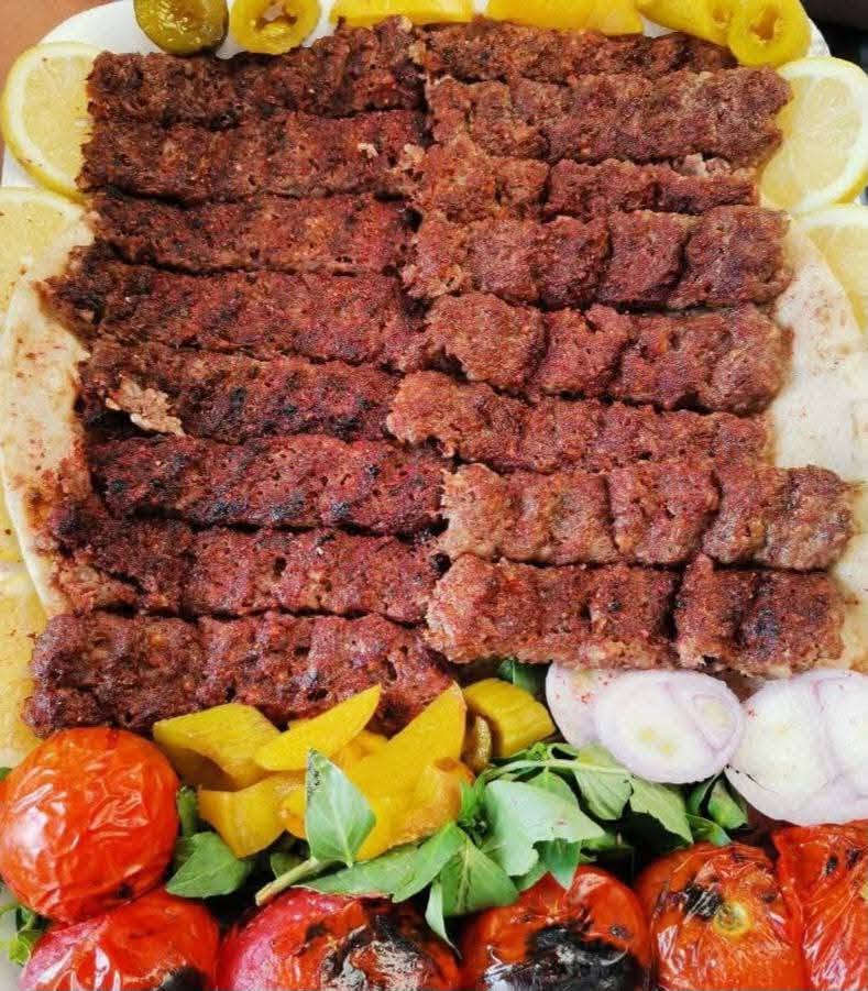 تم بحمد الله تجهيز 250 لفة كباب دجاج 
لإحدى زبوناتنا الكريمة 
 لمجلس عزاء وقراية أبا عبدالله الحسين (عليه السلام).
نسأل الله أن يتقبل هذا العمل المبارك، وأن يجعلها في ميزان حسناتهم، ونتشرف دائماً بخدمة المجالس الحسينية والقرايات والمناسبات الدينية بأفضل جودة والتزام.
#العنوان شارع 40، مدخل شارع القيادة، مقابل مصرف التنمية
رقم الهاتف ***********
