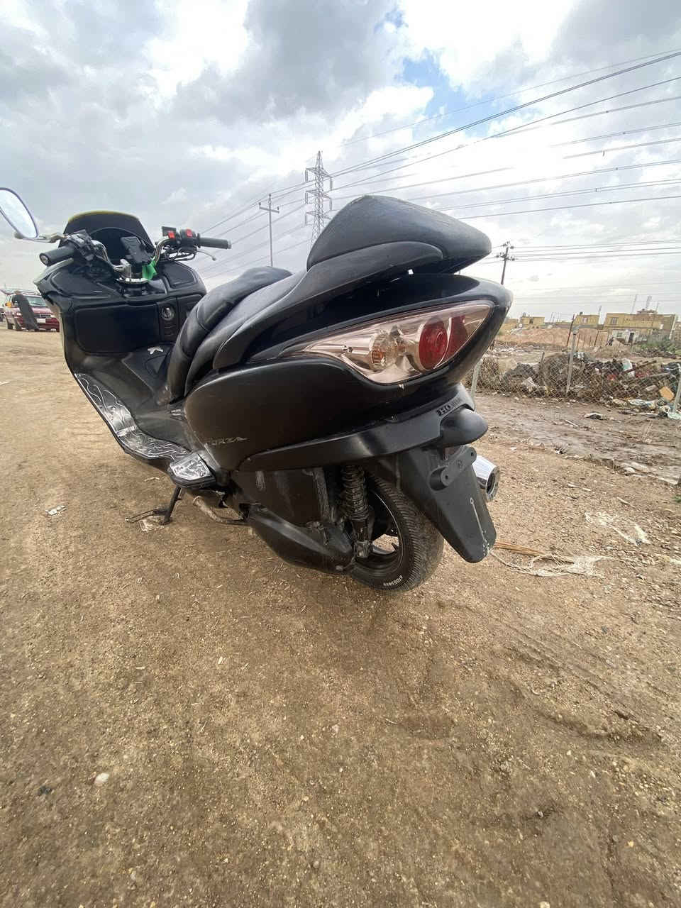 السلام عليكم فورزه 09للمراوس للمراوس فقط شعندك مراوس تقضل خاص دراجه حلوه وناعمه نكيل كهربائياته كله شغاله مابيه نقص برغي بريكات امامي وخلفي جدد تاير امامي جديد بعد معروفه مواصفات الفورزه شعندك تفضل خاص او راسلني واتساب 
***********
