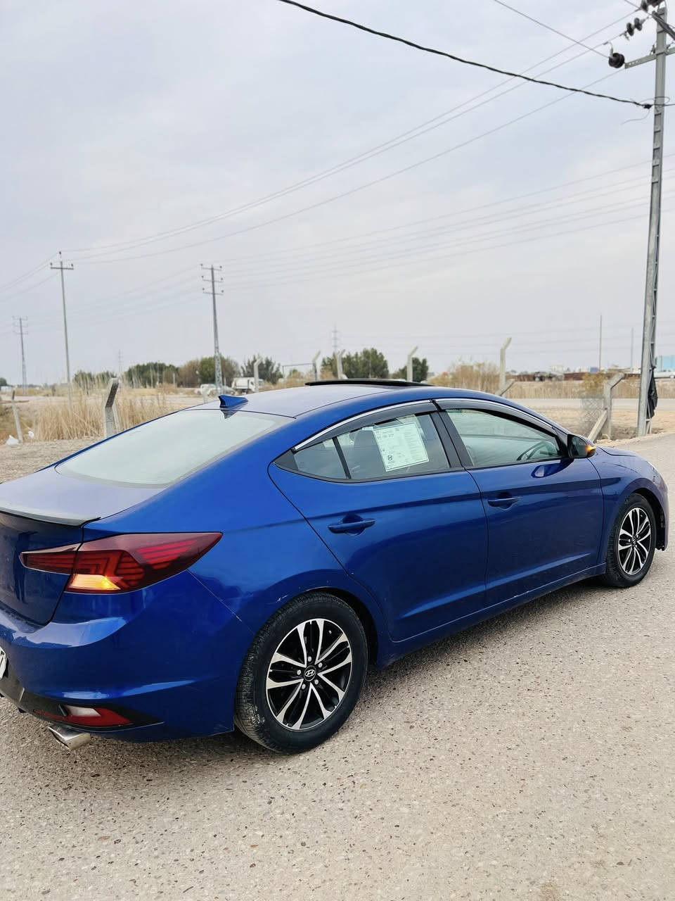 السلام عليكم للبيع النترا سبورت 2020فول مواصفات 1/1
السياره جاهزه كير ومحرك كفاله وحداديه جديده تخم تاير جديد ماناقصها برغي وارد امريكي بيها 3قطع صبغ
السعر 118وبيها مجال للشراي 
بدون ايرباك بدون دواخل 
اللاستفسار ***********
الشراي يتصل ويدلل👆👆
مواصفات 
شاشه تحم استيرن جهتين 
شفتات بل ستيرن 
بصمه  +بصمات ابواب 
كزوز رياضي
كشنات جلد تدفه تبريد 
وباقي المواصفات معروفه
