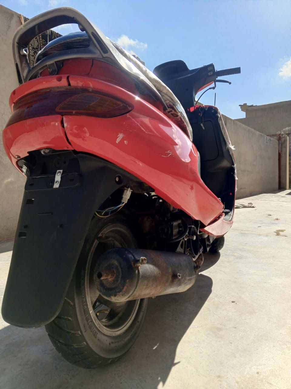 سلام عليكم 
دراجة اوتوماتيك للبيع. سعر350 للاستفسار ***********
