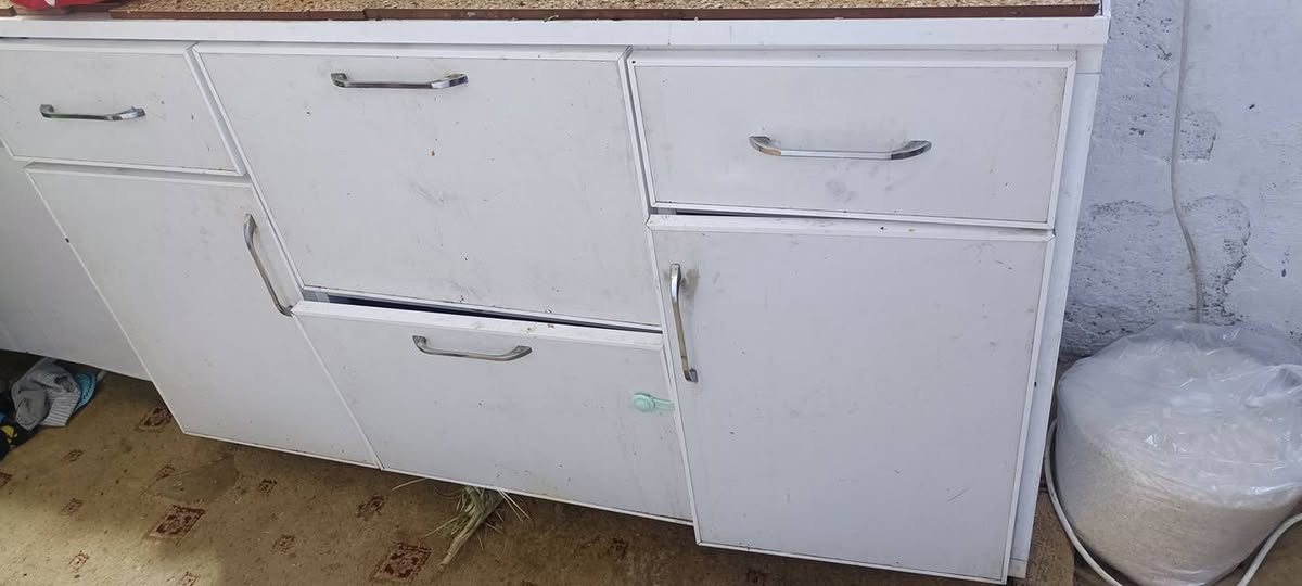 للبيع ب550 وبيه مجال كبون
***********
