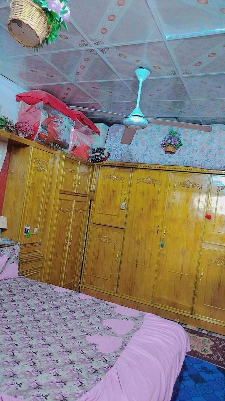 سلام عليكم بيت مسحوب علي 100مبادره ينباع تطلوعه هوه وكفيله لبيت طابق ونص 30وبي مجال قليل ***********
