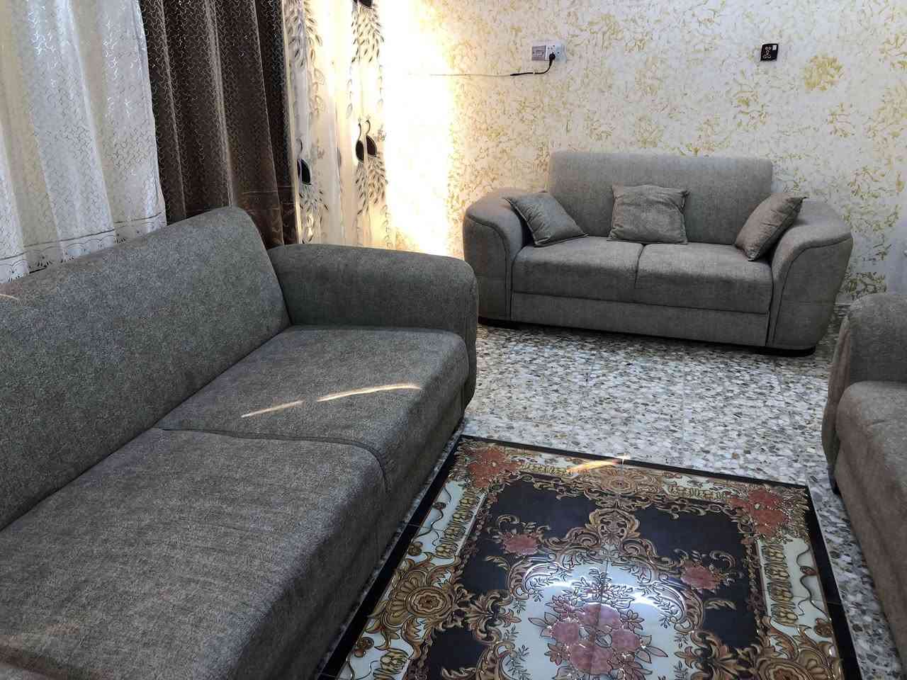 السلام عليكم. تخم كامل 10 مقاعد للبيع ايطالي تصميم تركي 3x1 ايصير تخم ويصير جرباية ويصير مخزن نضيف وجديد وشغل جيد جدا اصلي مكاني بغداد چكوك السعر خاص


**إذا كنت صاحب هذا الإعلان وتريد حذفه لأي سبب، رجاءا أرسل رسالة إلى الدعم الفني**