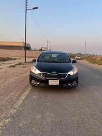 كيا فورتي 2015وارد امريكي حادثه فقط بمريكا باب وجاملغ خلفي بدون دواخل ...