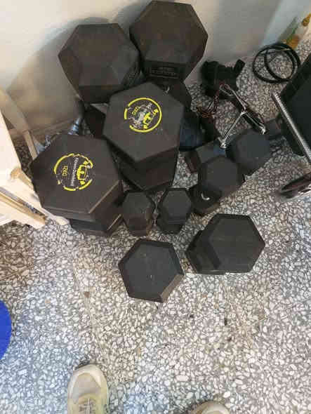 السلام عليكم للبيع مكان بغداد الرصافه الاستفسار اتصل على الرقم ***********
