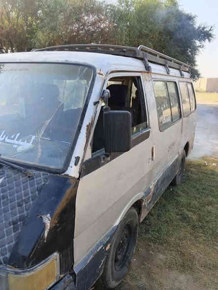 سلام عليكم سياره للبيع 94مصفره هيئه وغرامات تخم تاير راعيهة موجود سنويه ال 27 السعر 22 وبيه مجال ***********
