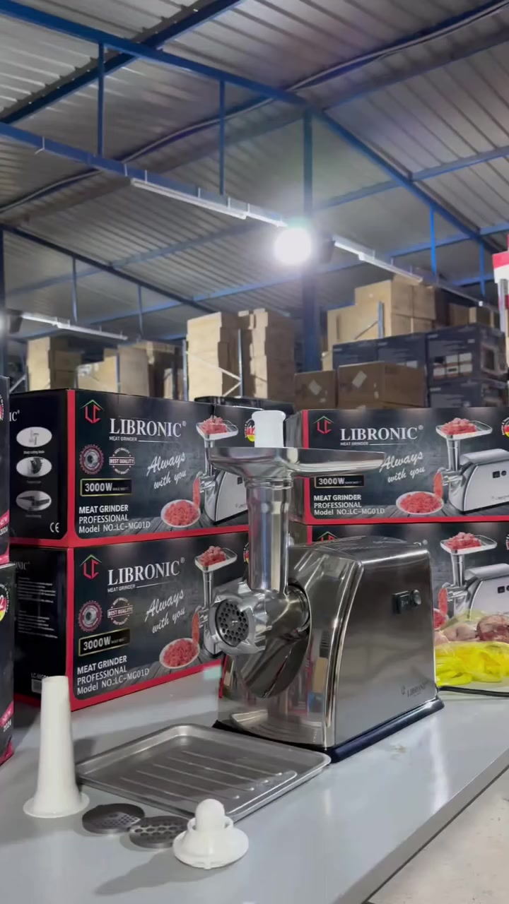 (((مثرامة لحم من ليبرونيك)))

😍😍المميزات😍😍

✅تتميز بسهولة الاستخدام

✅الشفرات حادة مصنوعة من الفولاذ المقاوم للصدأ عالي الجودة

✅جهاز مثالي للحصول على لحم مفروم ناعم ومتجانس

✅ثلاث درجات لفرم اللحوم

✅وظيفة عكسية

✅ملحق خاص لصنع النقانق باستخدام الأنبوبة المرفقة لتشكيل النقانق بالحجم والشكل الذي تفضله

✅يتميز المنتج بسهولة التنظيف بفضل تصميمه القابل للفك

✅الموديل: LC-MG01D

✅الطاقة: 3000 واط

✅طول سلك الكهرباء: 100 سم

✅ابعاد الغلاف: ارتفاع: 21 سم طول: 24 سم عرض: 43 سم

✅ابعاد المنتج: ارتفاع: 30 سم طول: 22 سم عرض: 35 سم

✅ضمان لمدة سنة من تاريخ الشراء

😍😍السعر 50 ألف😍😍

😍😍😍التوصيل 3 ألف 😍😍😍

الحجز ارسل رقمك عنوانك واسم المنتج على رقم  
*********** (واتساب)
