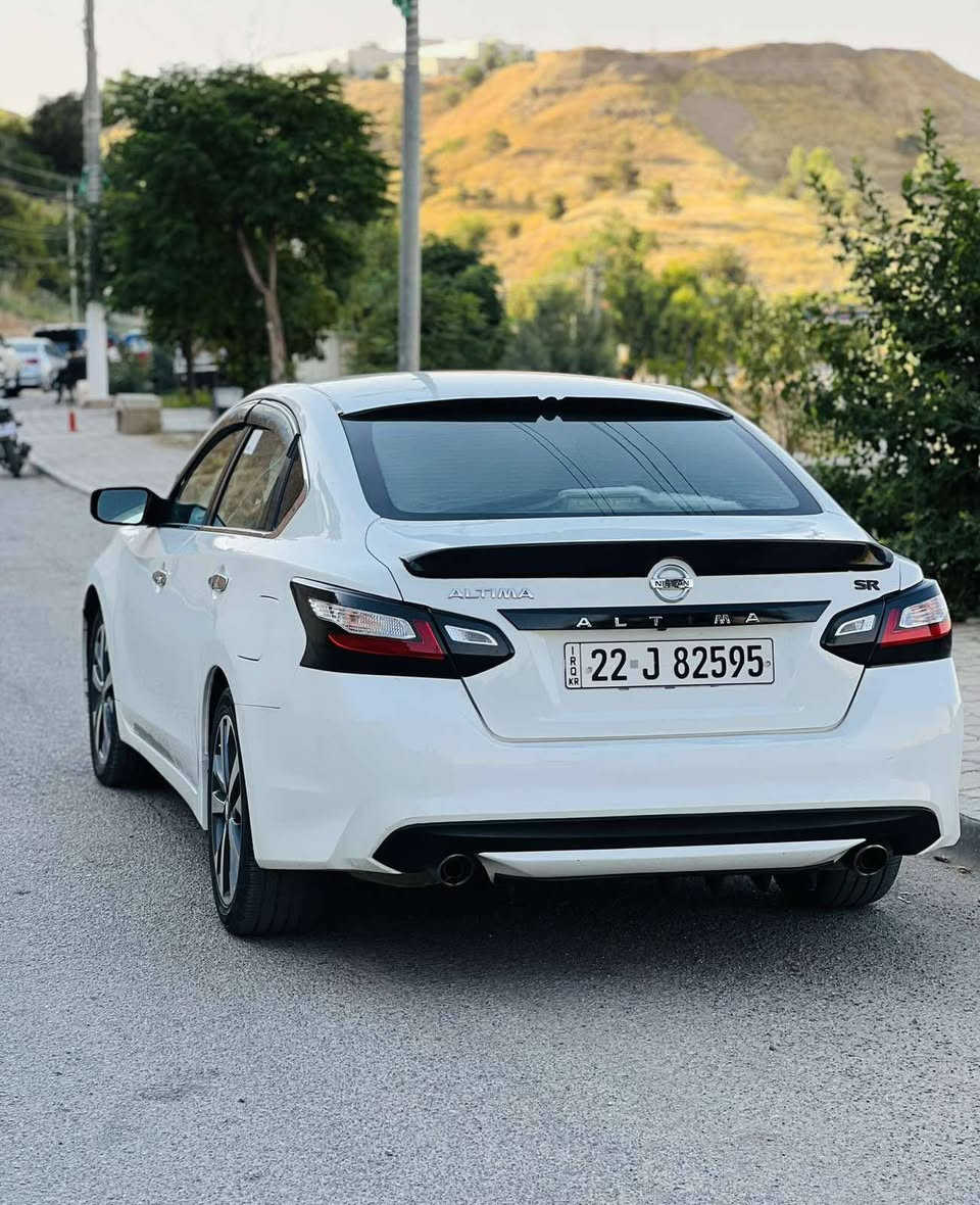 Nisan Altima 2016
مواسەفات SV  کراوەتە SR 
 ~بەصمە~دوو دەرکە بەصمە~شەغال~باڵی سەر سندوق ~ئاوێنە کارەبايی
~کاميرە~لايت عەدەسە~لايت ليد ..
سوکان ڤۆليۆم~تەحديد صوڕعە )  
‎ڕەقەم و فەحس و هەزەی نوێيە تا 2028 هيچ مەسرفەکی نيە 
گێر مەکینە تەبرید  بەشەرت
تەنها 2 پارچەی هەیە بێ ناو گرتن 

***********
*********** كويسينجاك, أربيل

