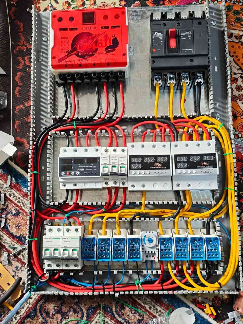 🔌💡 تم بحمد الله إنجاز أعمال احد البوردات الاحد الخوه

#مستعدون_لكافة_الاعمال ✅

#بوري ✅

#سيمنز ✅

#منظومة_كامرات ✅

#منظومة_ستلاية ✅

#منظمات_الامنيه_والحرائق✅

#عمل_بوردات_ATS ✅

#وأمان_وجوده_مضمونه ✅

#وشغل_مرتب_ودرجه_اوله  ✅

#التزم_بلوقة ✅

للاستفسار أو طلب خدمات تأسيس الكهرباء للبيوت والمباني:

📞 ‏‪***********‬‏
📞 ***********
