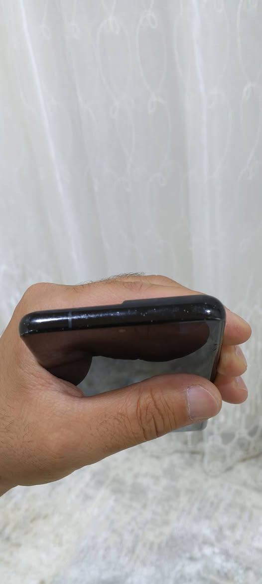 Galaxy S21 Ultra

2سیم و  زاکیره 128 گێگا و ڕام 12 گێگا و شاشەی   Daynamic Amolid X2  و  نوێبونەوەی شاشەی 120هێترزە و پرۆسێسەریی Exynos 2100یی  لەسەرە و کامێرای 108 مێگا پێکسڵ و زومی کامێرای 100x و سه ماعەی ئیسترێۆیە و پاتری 5000ملی ئە مپێرە جامی شاشەی درزی هەیە وە لە وێنەکاندا دیارە و بۆ بەکار هێنان هیچ کێشەی نیە بە زەمان پشتیشی گۆڕاوە نرخی 290 هەزار قفڵێتی

شوێن/چە مچه ماڵ + گەیاندن هەیە شمشمل, السليمانية


**إذا كنت صاحب هذا الإعلان وتريد حذفه لأي سبب، رجاءا أرسل رسالة إلى الدعم الفني**