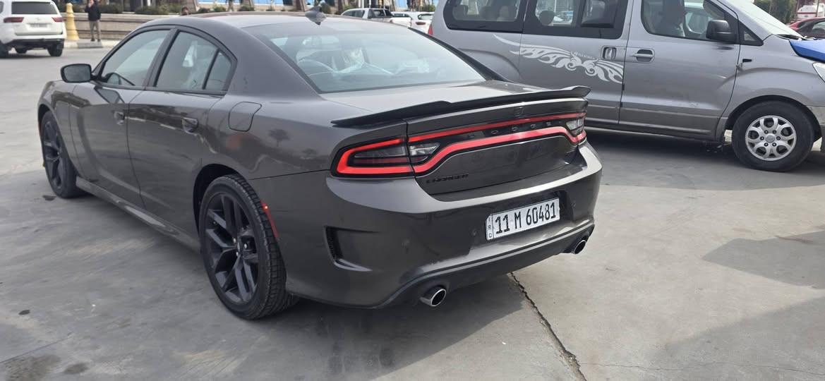 دوج جارجر موديل 23 مرقمه بغداد باسمي
اخر اصدار اصل مواصفات GT بيع او مراوس 
محرك حجم 3600
شاشه كبيره كار بلي 
كامره خلفيه دواره 
فول تحكم ستيرن 
بصمه بيبان وتشغيل 
تشغيل عن بعد 
رادار امامي جانبي 
حساس دعاميه خلفي 
كشن حظن كهرباء 
مرايه قابله للطي
هيتر بالمرايه 
لايت زنون ثلاث عدسات 
ويل كب كروم حجم 20
ماشيه 23 مايل 
سعرها 265 وبيها مجال 
سياره جديده حادثها موضح بالصور يرباك برده راجع سستم 
مكانها الديوانيه 
للاستفسار الاتصال عل الارقام 
*********** واتس اب
***********
