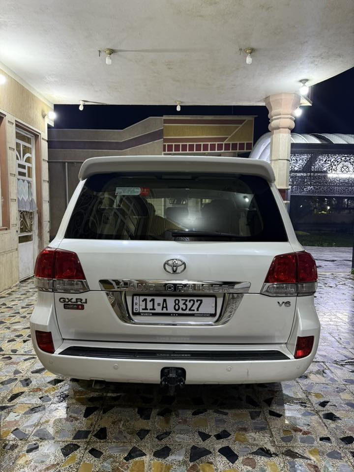 سلام عليكم 
البيع الاندكروز ستينيه 60
موديل 2011 
رقم بغداد 
سنويه نافذه الغايه 2030
رقم وفحص وهزه كله جديد
تحويل مباشر
ماشيه 200 الف
مكفوله كفاله عامه 
لافتح ولا صبغ  ولابارد
ع البلاد ما محدثه 
معروفه مواصفات ستينيه
ماكو داعي اذكر المواصفات 
محرك كير كله ع وضع الشركة 
صدر امامي وخلفي جديد جدا 
تخم تاير دلوب الاصلي
علمأ السياره كل نقص مابيها

السعر 330 $ بيها مجال بصيط
وتدللون علينه

العنوان بغداد جسر ديالى الجديد
 تقاطع 9 نيسان 
الاستفسار    ***********
ابو محمد الشمري
