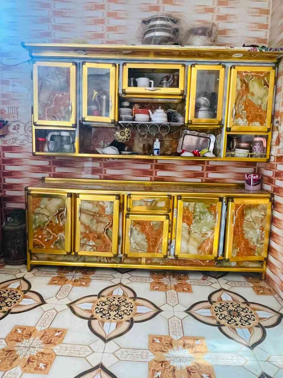 السلام عليكم كاونتر اللبيع سعره 300وبي مجال النتصال ***********
