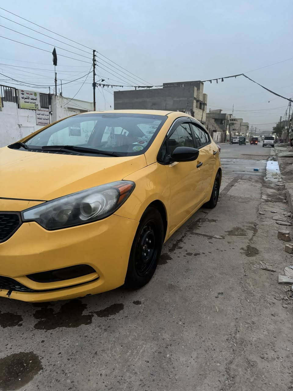 السلام عليكم كيافورتي امريكي
موديل 2015حادثه بنيد فقط ليبل واحد عدا البنيد 

الشاصي اليمنه اشويه مليوح مصلح بسيط

رقم بغداد 

كير مكينه حداديه تبريد تاير دوشمه لوك 

ماشيه 100

مكاني بغداد حي اور 

السعر95

موبايل 

***********
