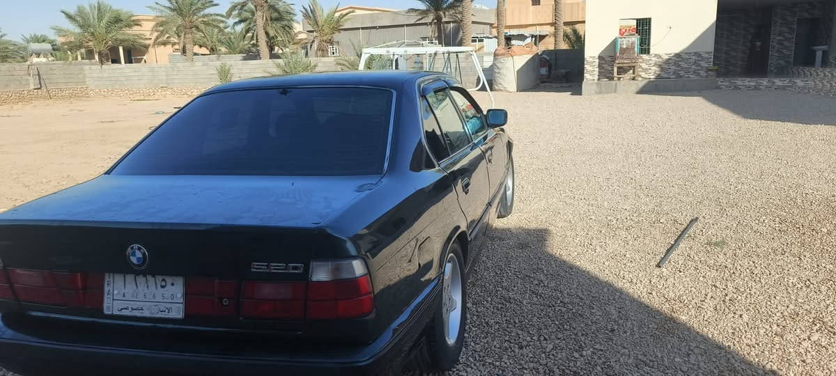 سلام عليكم بي ام موديل 1994رقم انبار محرك 525السعر 55ورقه 6سلندر تراهم مراوس مكان الانبار رمادي ***********
