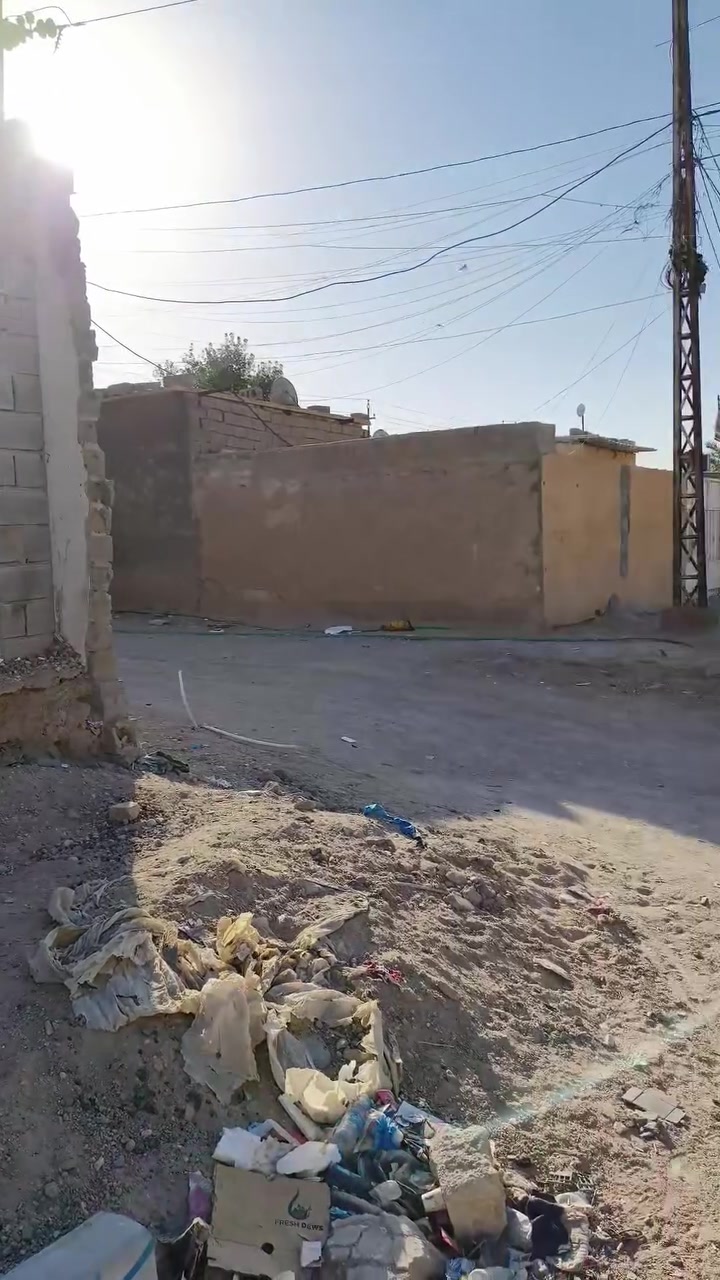سلام عليكم عندي بيت للبيع بل زبير الدور ضباط تجاوز بسعر 8 بي مجال للتواصل  ***********
#الجميع
