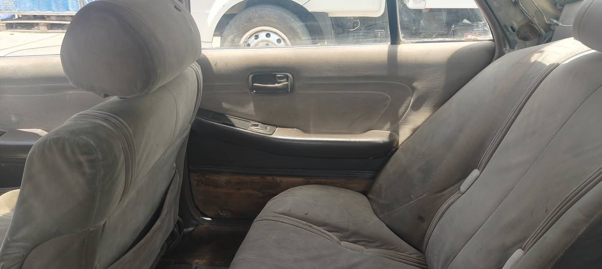مارك كربلائي ٩٢ سنوية لغاية ٣٠
رقم بغداد انكليزي 
مكفول كص ونقل وعيب شرعي وضربه ماعدى ضربه بسيطه بالجاملغ الخلفي فقط
محرك ونجي الكير والمحرك مكفولات
حدادية جديده تخم تاير جديد
كهربائيات شغاله
السعر ٣٩ مجال كلش قليل 
ناصرية مركز
*********** ناصرية, ذي قار
