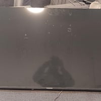 غراض للبيع 1-شاشة سامسونج حجم 55 السعر 300 الف 2-شاشة حجم 62 السعر 550...