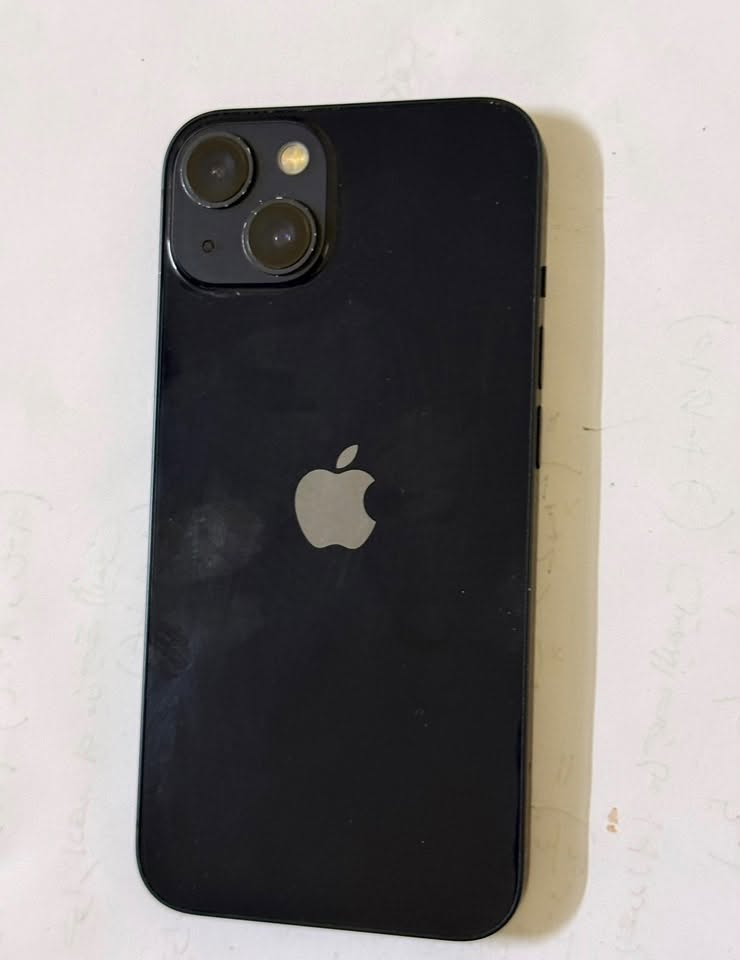 ايفون 13 للبيع  بطارية 86‎%‎مع شاحنتة الاصلية 
سعر 440
نضيف حيل 

مكاني الموصل 
‭***********‬ واتس
