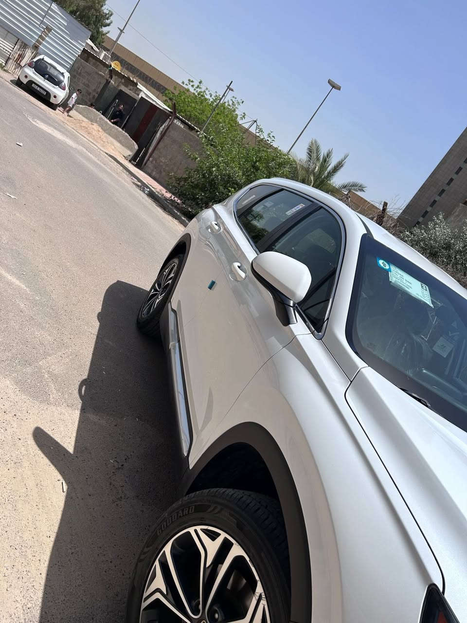للبيع

هونداي سنتافي 2019 شكل جديد  

وارد امريكي 🇺🇸 لون ابيض صدفي

محرك :4سلندر GDI 2500محرك

الضرر ✖️  ضرر بيسط بالباب مال جنطه ما مصلح امبين بالصوره ابلادي وصور حادث متوفره

السيارة ماشية 60 الف 

مواصفات ✅ : 
( شاشة - كامرة خلفية - تحديد مسار - مثبت 

سرعة - اوتو هولد - وضعيات قيادة -  

 رادار امامي - رادارات جانبيه - اشارة بالمري - 

حساسات خلفية - توقف ذاتي - انظمة تحذير - مقاعد 

الخلفية تحكم كهربائي - لايتات زينون LED - ) 

وباقي المواصفات المعروفة بالفئة هاي

الاستفسار 

***********

 مرقمه كامل رقم إنكليزي 

مكان سيارة : //بغداد - مجمع فندق الرشيد  //

السعر 185 ورقه
