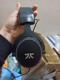 سماعات • مستعمل • على اول