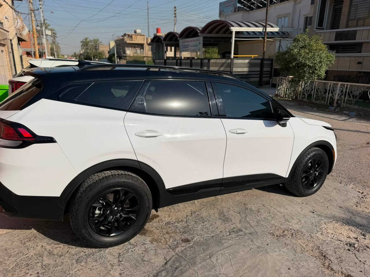 كيا سبورتج2025 وارد امريكي XPro
رقم بغداد تحويل مباشر

السيارة على وضع الشركة ماشية4000 الف 

صور الحادث داخل المنشور 

المواصفات فول 1/1 

محرك 2500 GDI تنفس طبيعي 

ناقل حركه (گير) 8 نمر 4X4 فور ويل 

بصمة تشغيل وابواب وتشغيل عن بعد

فتحه السقف بانوراما بالكامل 

جنطة كهرباء ذكيه فتح عند الاقتراب 

متعددة انظمة القيادة 

سايد بريك بصمه 

تبريد امامي خلفي 

شاشه متصله متعددة الاستخدام 

تحكمات استيرن جهتين 

رادارات محيطية 360 درجة وتوقف ذاتي 

كاميرا خلفيه وحساسات 

كشنات جلد وتدفئه 

شحن هاتف لاسلكي 

ليد نهاري و الانارة ليد 

وبعد مواصفات 
السعر 225 $

العنوان : بغداد 

الهاتف :***********
