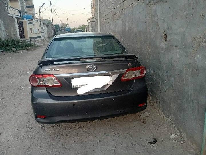 سلام عليكم كورلا للبيع موديل 2013 مكينه 1800امريكي كير مكينه مكفولات تبريد تدفئه خير من الله السيارة باسمي التحويل ثاني يوم السنوية الى2030 رقم بغداد السعر 105 بيها مجال الرقم ***********
