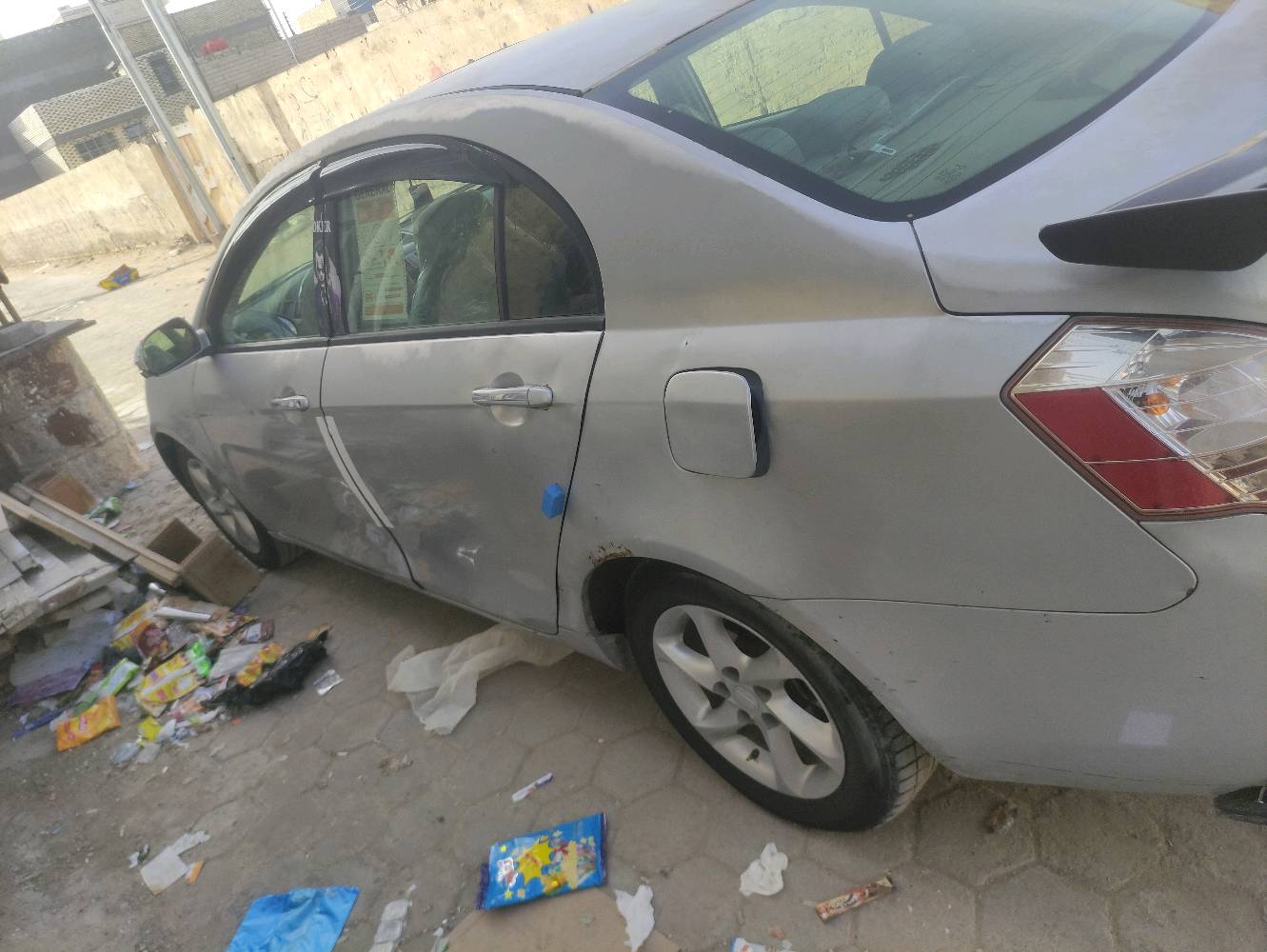 ام كراند مديل 13 للبيع فتحه سقف كهربائيات جديده حداديه جديده لايتات زنون هورنات بوش حساسات خلفيه شاشه سياره محرك كير شرط محركهه البلادي 1800