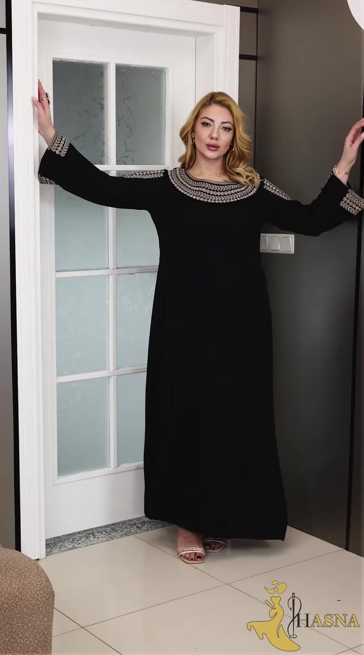 كلابيه كشمير مطاط من ماركه الحسناء 
كلوش وحزام 
القياسات L XL XXL 
وكل درزن4 الوان


**إذا كنت صاحب هذا الإعلان وتريد حذفه لأي سبب، رجاءا أرسل رسالة إلى الدعم الفني**