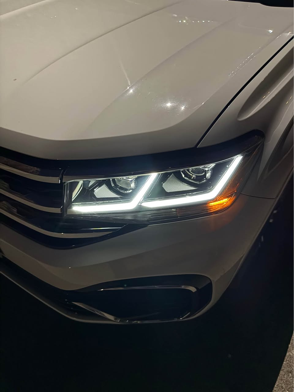 سلام علیکم 
فولکسواگن اطلس 2022 sel premium R line
سیارة بدون صبغ 
سندوق مبدل بلادي شرکة  + بها مکانات pdr
بدون ایرباک کل مال شرکة
سیارة اعلی مواصفات باأطلس 
سیارة مرقم رقم اربیل تحول وکالة نفس یوم 
سعر ٣٢٠٠٠$ ویا معاملة قلیل 
عنوان اربیل 
للأستفار معلومات اکثر 
O750 926 9096 أربيل, العراق
