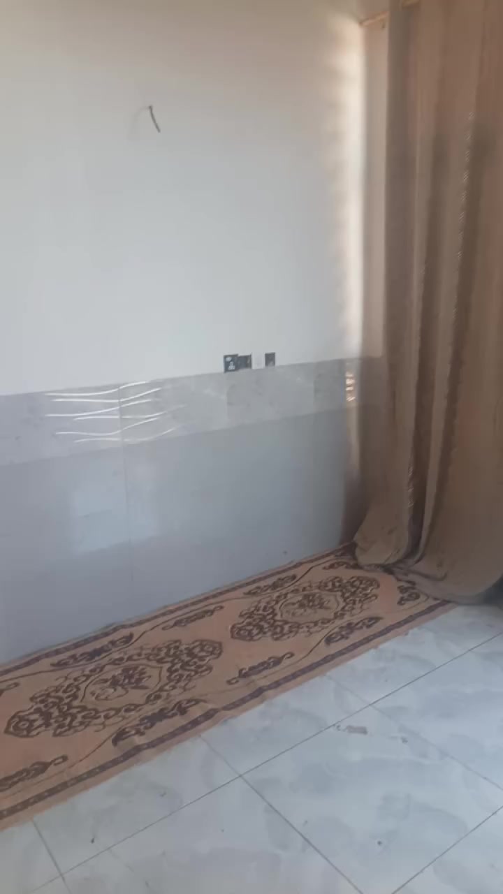 ***********
الاستفسار. تصال على رقم على لحولي شارع سياسين
