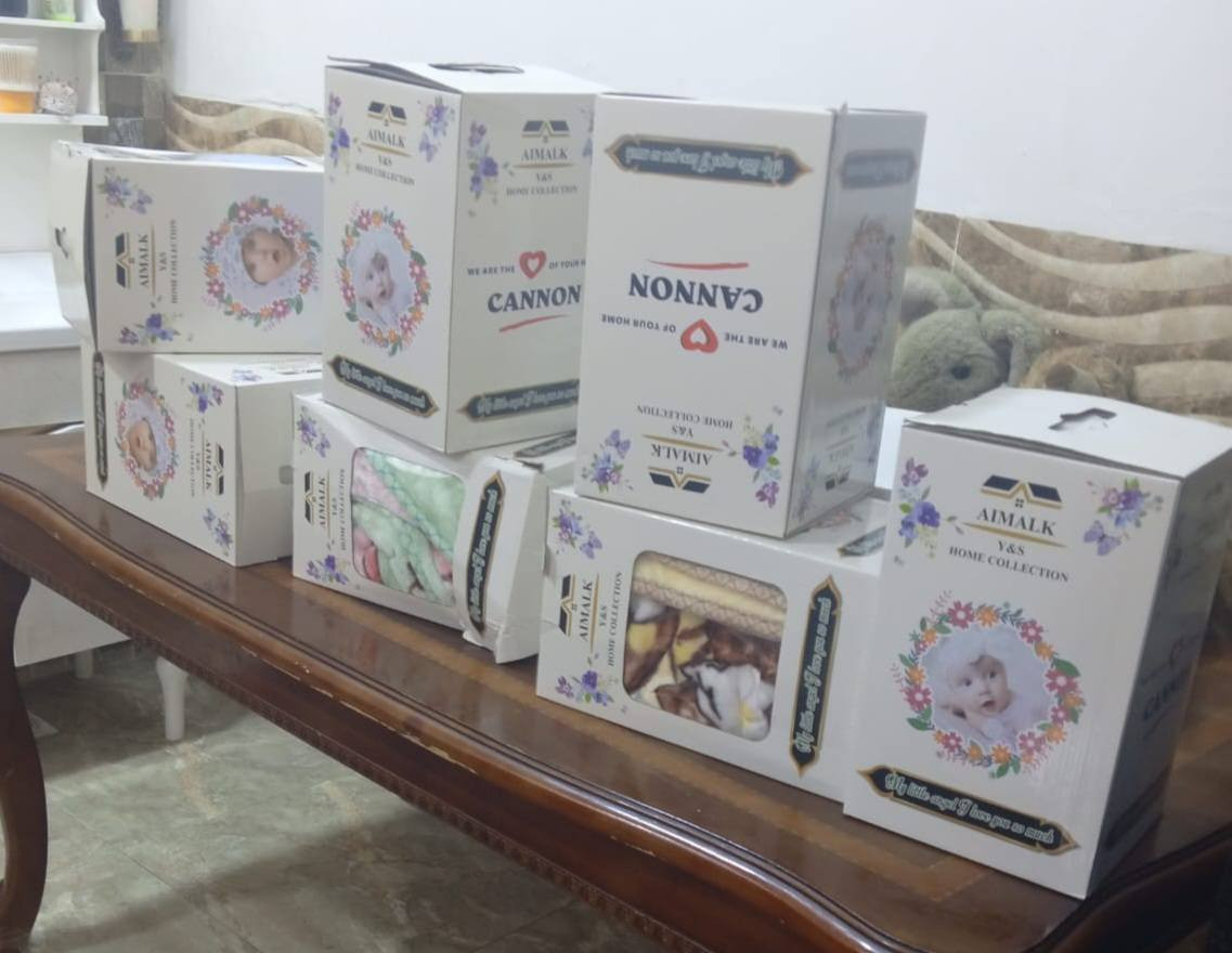 ✨ دفء وأناقة لملاككِ الصغير 👼
​بطانية أطفال ماركة CANNON الأصلية من تشكيلة Y&S Home Collection.
​☁️ ملمس ناعم جداً: لطيف على بشرة الطفل.
​🌸 تصميم راقي: ألوان هادئة ورسومات مميزة.
​🎁 هدية مثالية: تأتي بكرتونة أنيقة جداً.
​💰 السعر: 8,000 دينار فقط! 💸
​📍 للحجز والاستفسار: يرجى مراسلة الصفحة.
العنوان /الخالص شويخيرات منطقة الحديقة بالقرب من صالون ريماس 
توجد خدمة توصيل 
داخل الخالص/ ١٠٠٠
المناطق المجاورة/ ٢٠٠٠
القرى/٣٠٠٠


**إذا كنت صاحب هذا الإعلان وتريد حذفه لأي سبب، رجاءا أرسل رسالة إلى الدعم الفني**