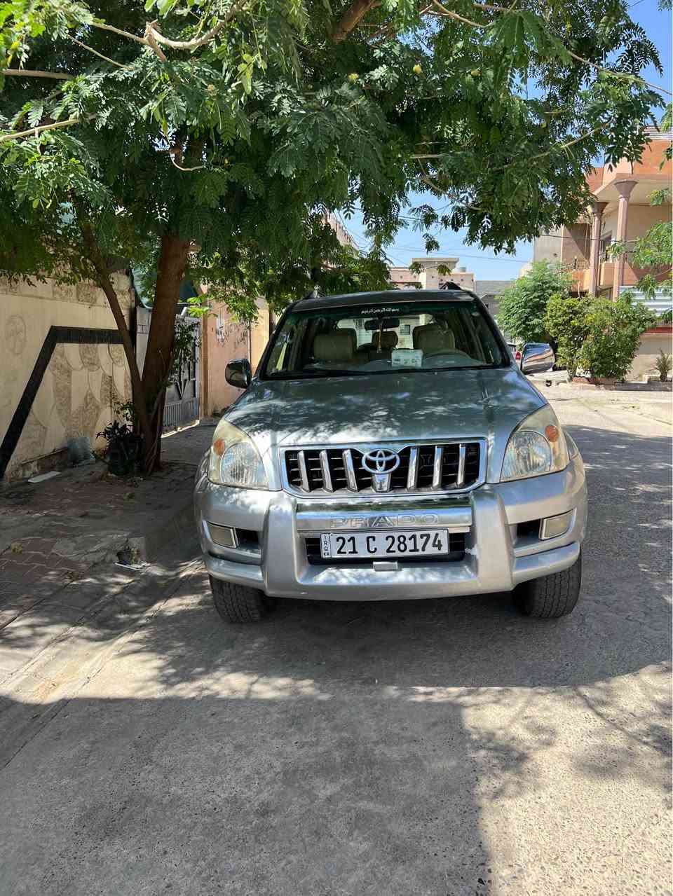 برادو رقم سليمانيه بركود بانزين بيه سياره اي ظربه ما بيه مصبوغه حزام للجماليه فقط تبريد فول 
سياره 
*********** كركوك, العراق
