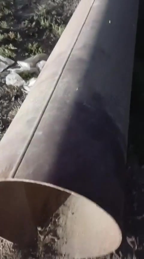 بوري حديد للبيع 
الطول ٦ اله شويه 
والعرض سبعين 
والوزن ثقيل 
***********🤲قرنه
