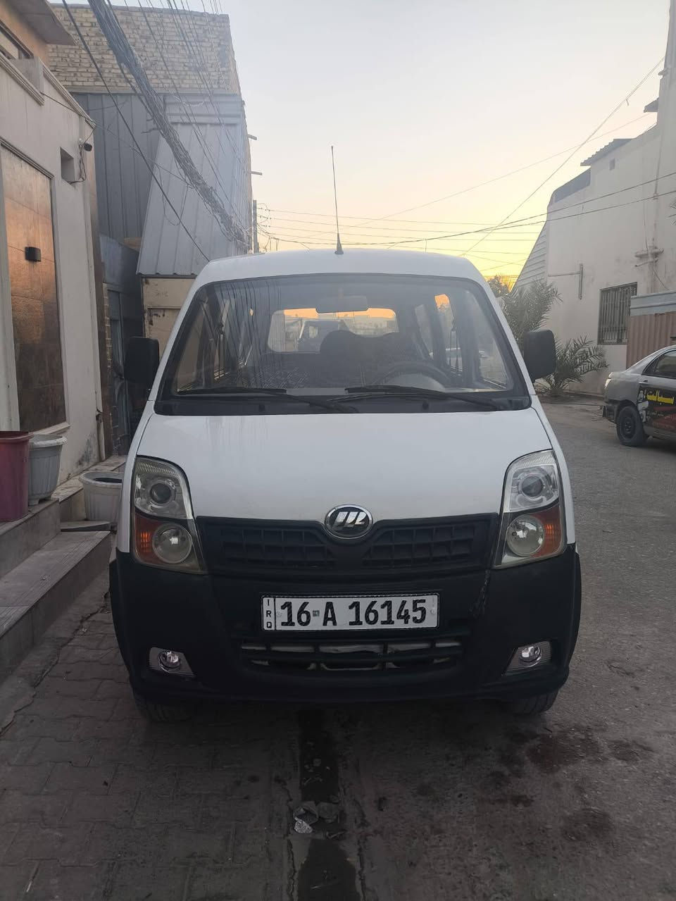 السلام عليكم ورحمه الله وبركاته ليفان2013 للسياره جاهزه من كلشي السعر 34بيه مجال  رقم قادسيه  مكانه نجف الاشرف *********** ابو ملاك
