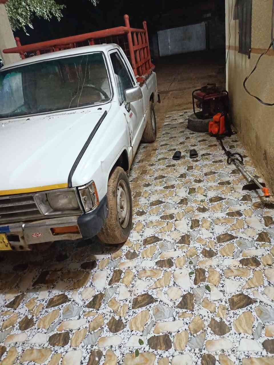 للبيع بيكم تيوته ٨٥رقم صدامي سعر٢٦ مكان ديالى الخالص ***********
