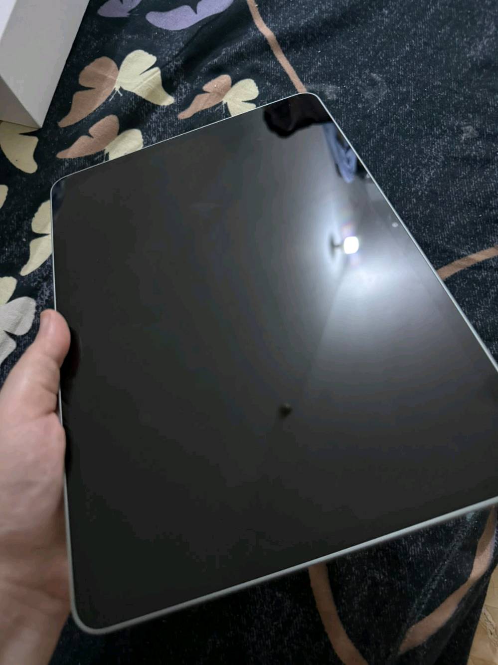شاومي باد 7 جديد استعمال شهر ذاكرة 256 رام 8 معالج سناب دراكون 8 90 فريم حقيقي بالببجي واغلب الالعاب حاله البطارية 100 عدد الدورات  40 كامل الملحقات كارتونة وشاحنة وكفر المكان بغداد ماعندي توصيل السعر 475 الف  للتواصل *********** بي واتساب