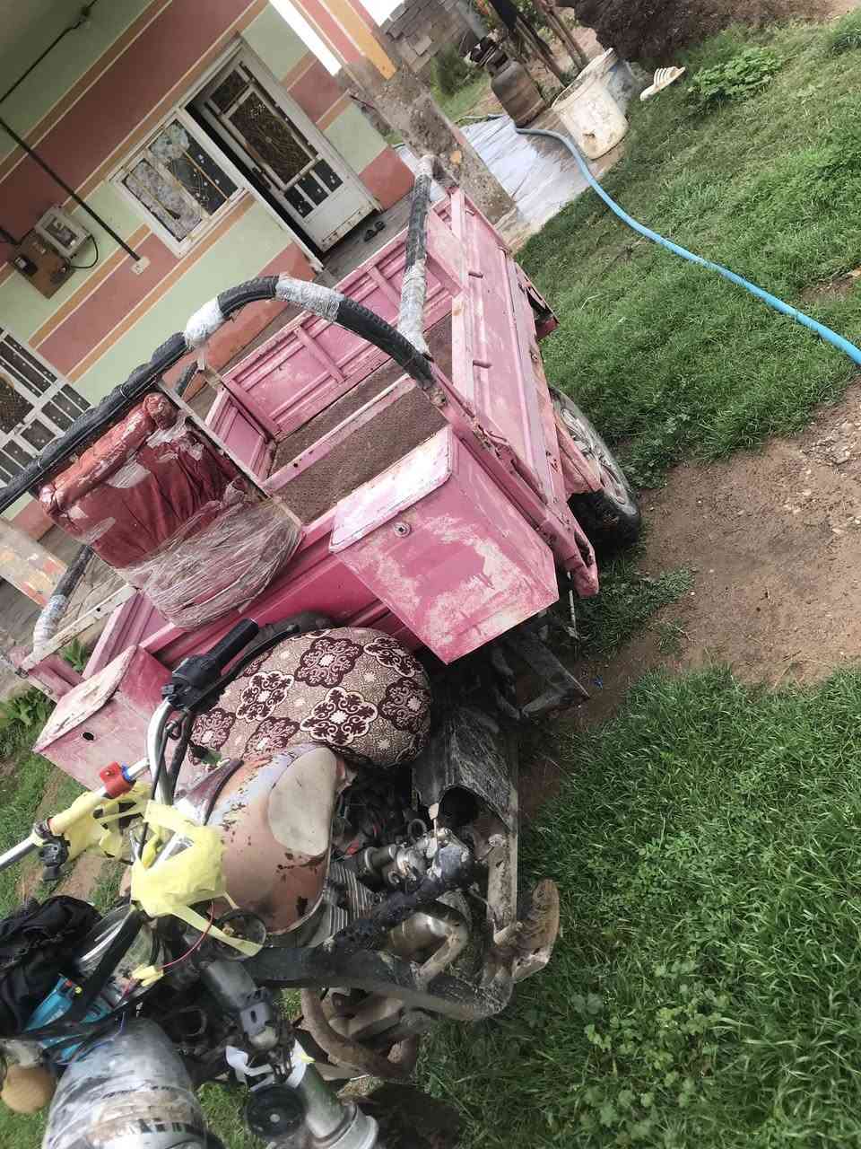 سلام عليكم متاح ستوته موديل 2017 محرك 2018 بيه 4اوراق ستوته مال شاغول سعر 700وبيه مجال حك جيه اتصل وتدلل ***********
