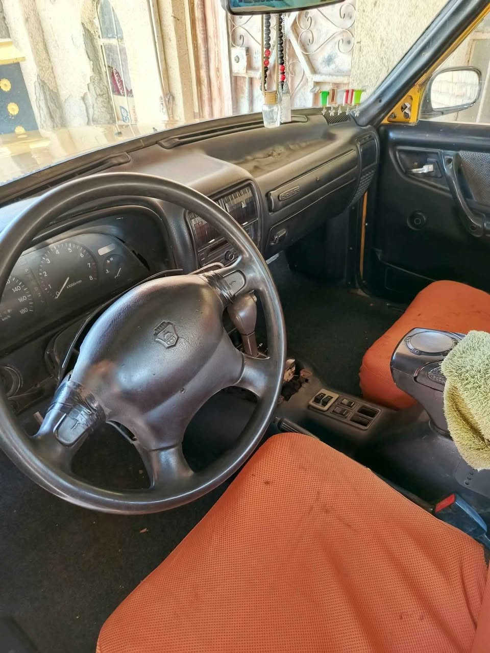 فولكه للبيع والمراوس. مكينه وكير ونجي خير من الله تبريد نقصه كمبريسر
رقمه ذي قار. اسويلك وكاله نفس الساعه سعره 25وبيه مجال سياره احله من الصوره  وهاذ رقمي 
*********** سوق الشيوخ, ذي قار
