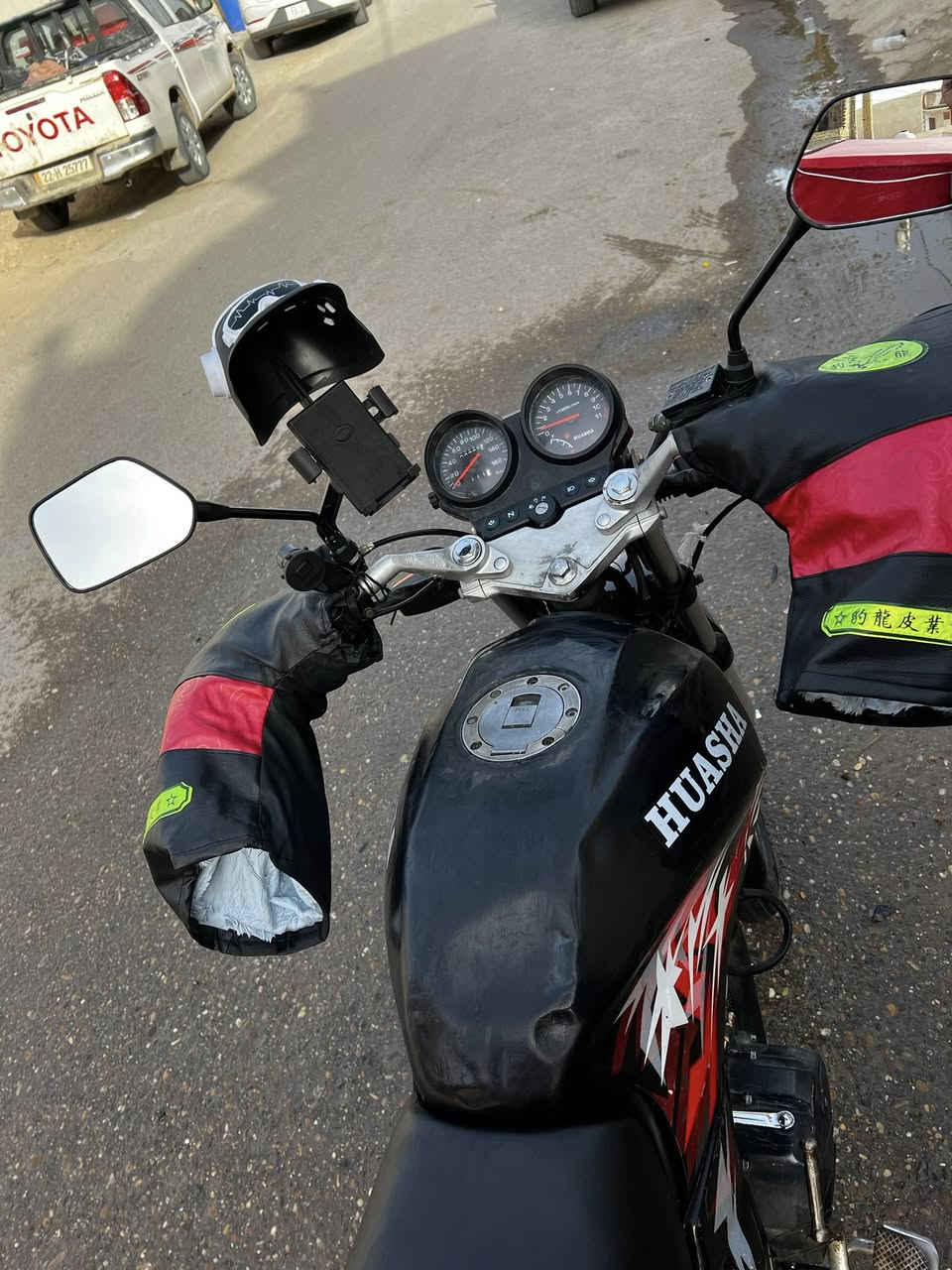 دراجه هيوشا للبيع نظافتها مثل ما موضح بالصور السعر 500 وبيها مجال  للتواصل هذا رقمي *********** 
بي وتساب  او خاص هم موجود
