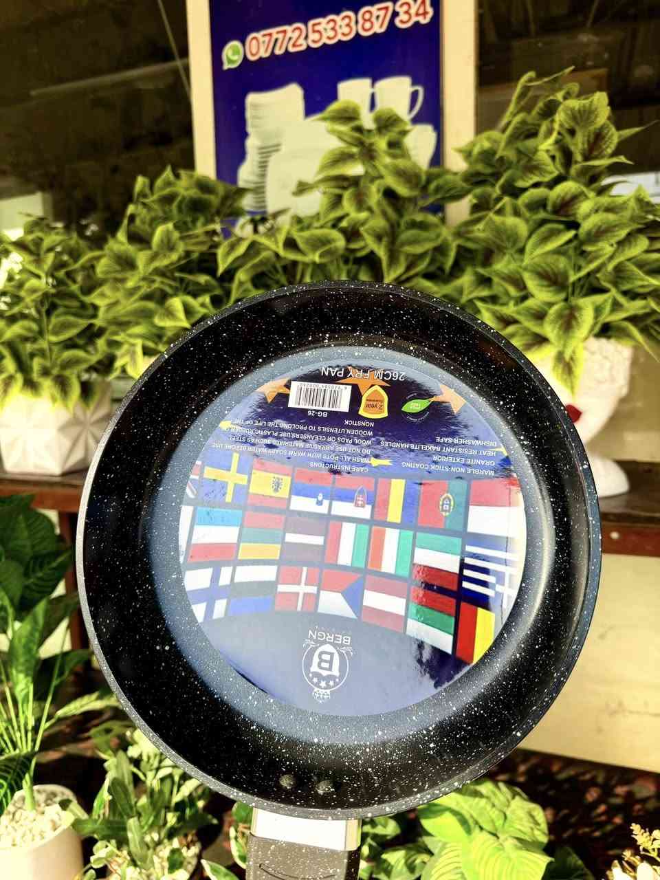 الأصلي فقط يمنه  كل الحجام متوفرة متوفر الان مجمع إسطنبول ارخص الأسعار خانقين مقابل معمل النسيج مجاور دلسوز البزاز لا يوجد توصيل


**إذا كنت صاحب هذا الإعلان وتريد حذفه لأي سبب، رجاءا أرسل رسالة إلى الدعم الفني**