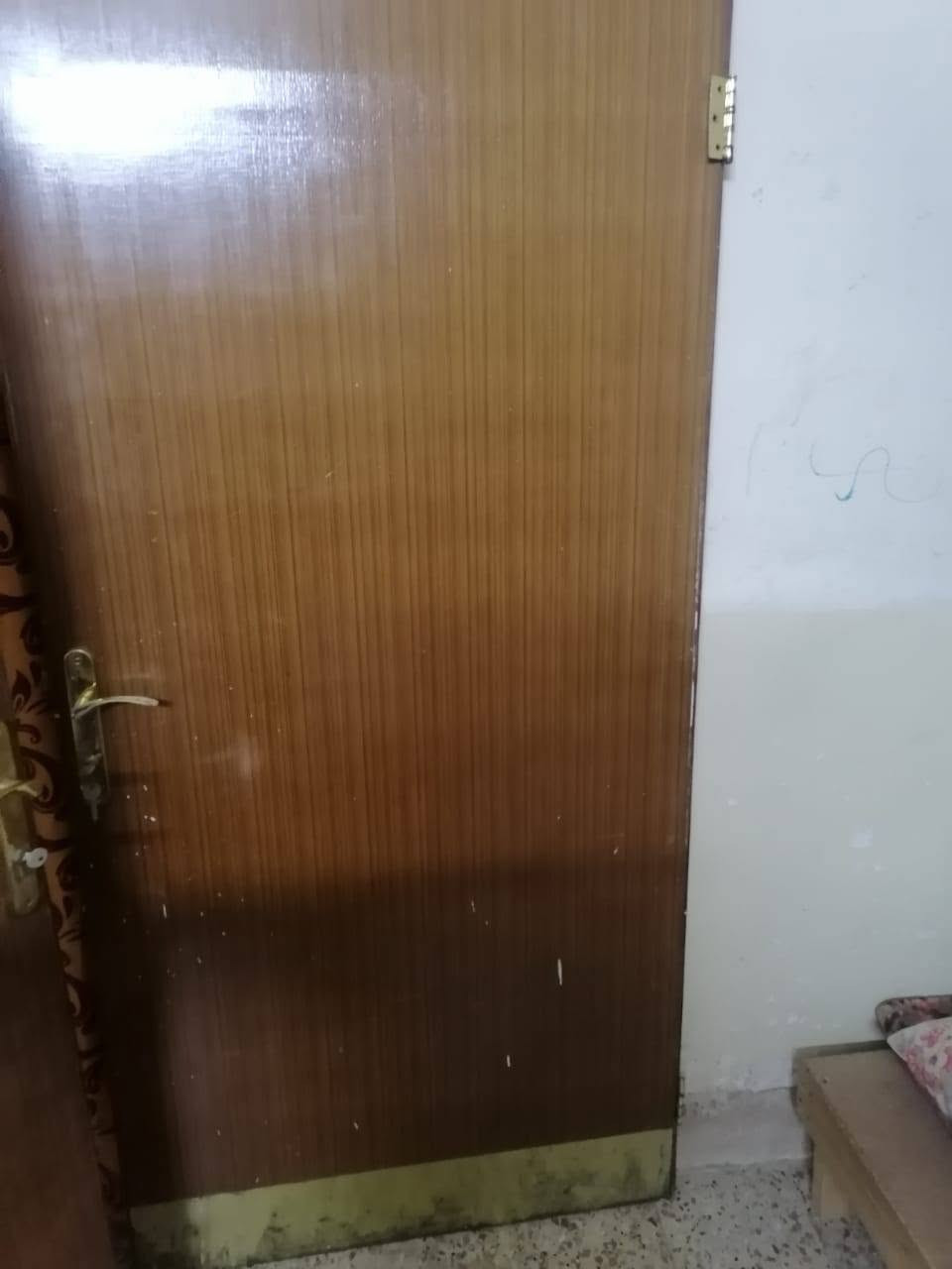 متاح ٢ بوب غراف هنه كاملات معه مفاتيح صاج ال اصلي شرط نضافه سعر واحد ٥٠ شراي يخبر. ***********
