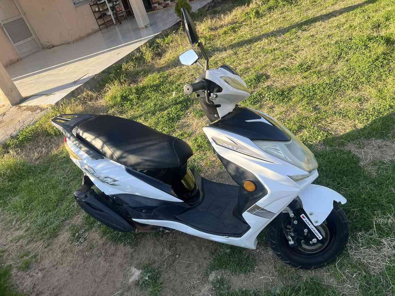 ماطور سكنس شغال 2022 للبيع
معمر المكينه جديد 
ماشيه 29 الف


**إذا كنت صاحب هذا الإعلان وتريد حذفه لأي سبب، رجاءا أرسل رسالة إلى الدعم الفني**