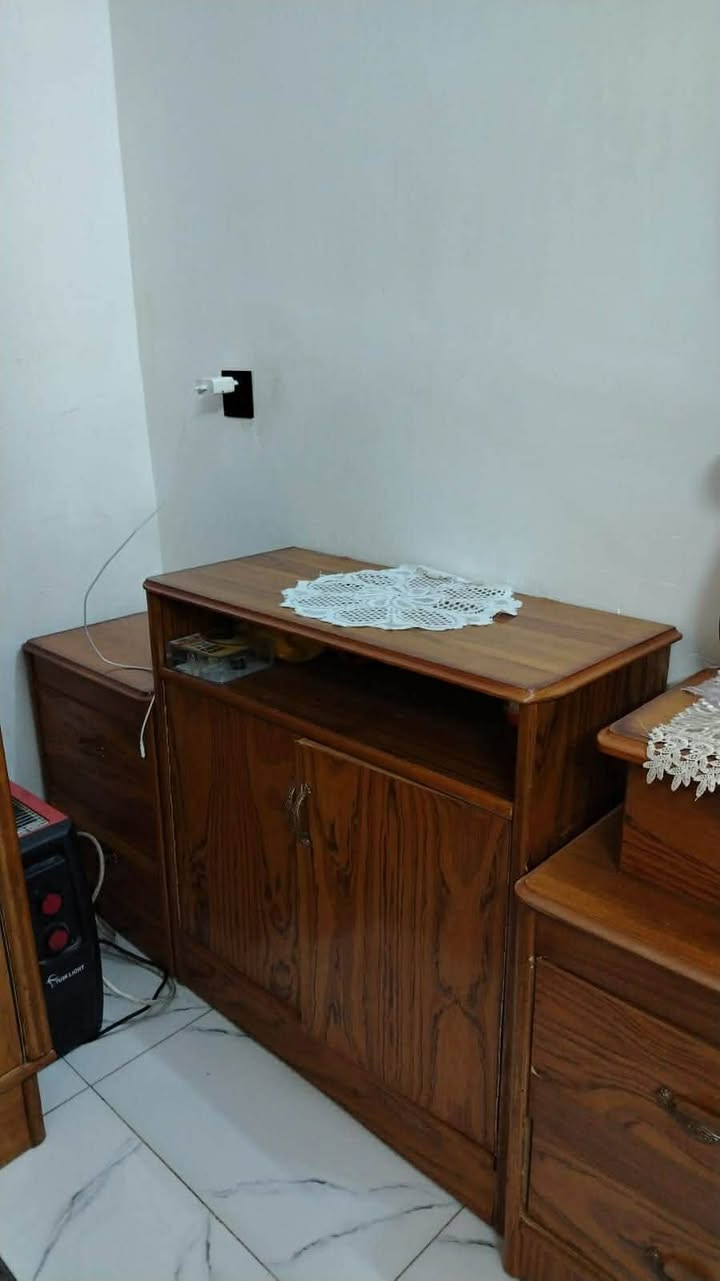 السلام عليكم مكلفه بلنشر غرفه صاج للبيع نضيفه حيل اي ضرر مابيهه 7قطع ستعمال قليل السعر700وبي مجال بسيط العنوان الشعب


**إذا كنت صاحب هذا الإعلان وتريد حذفه لأي سبب، رجاءا أرسل رسالة إلى الدعم الفني**