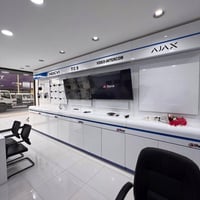 للبيع  ديكور فاترينات  طول ٦ م. عمق ٥٠سم.  تصميم شركة داهوا  الرسمي لل...