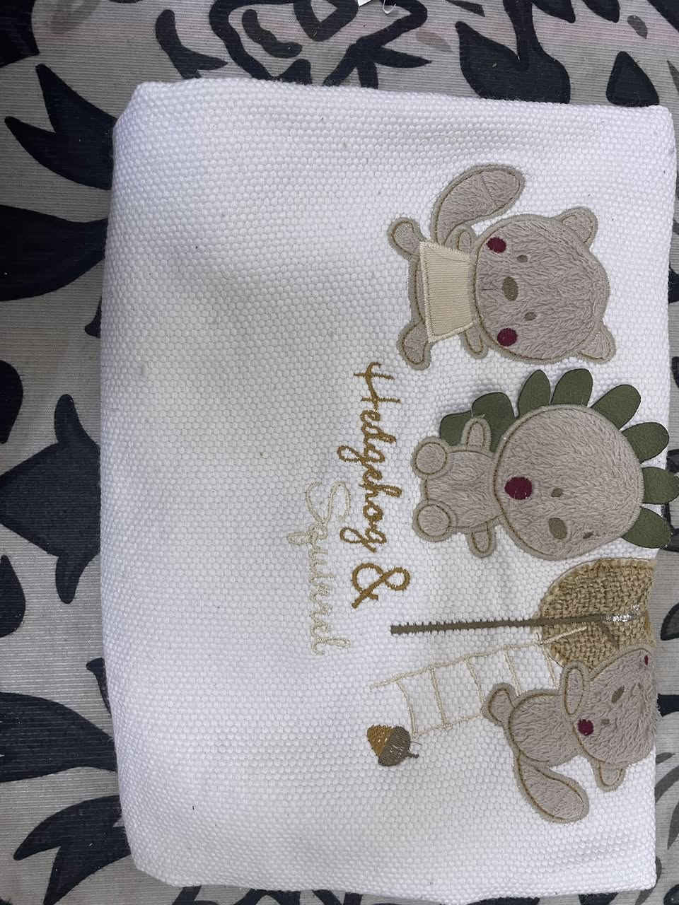 عربانةمستعملة مع ملابس اطفال ولادي من عمر يوم لحد السنة بيهن سعرهن كامل ٣٠ الف❤️عنواني بغداد حي العامل كلشي مابيها بس مكان كعدة الطفل اكو خشبه داخل القماش مكسوره تنحط مخده وماعليه شي مماثره او تحب تبدلها عادي


**إذا كنت صاحب هذا الإعلان وتريد حذفه لأي سبب، رجاءا أرسل رسالة إلى الدعم الفني**