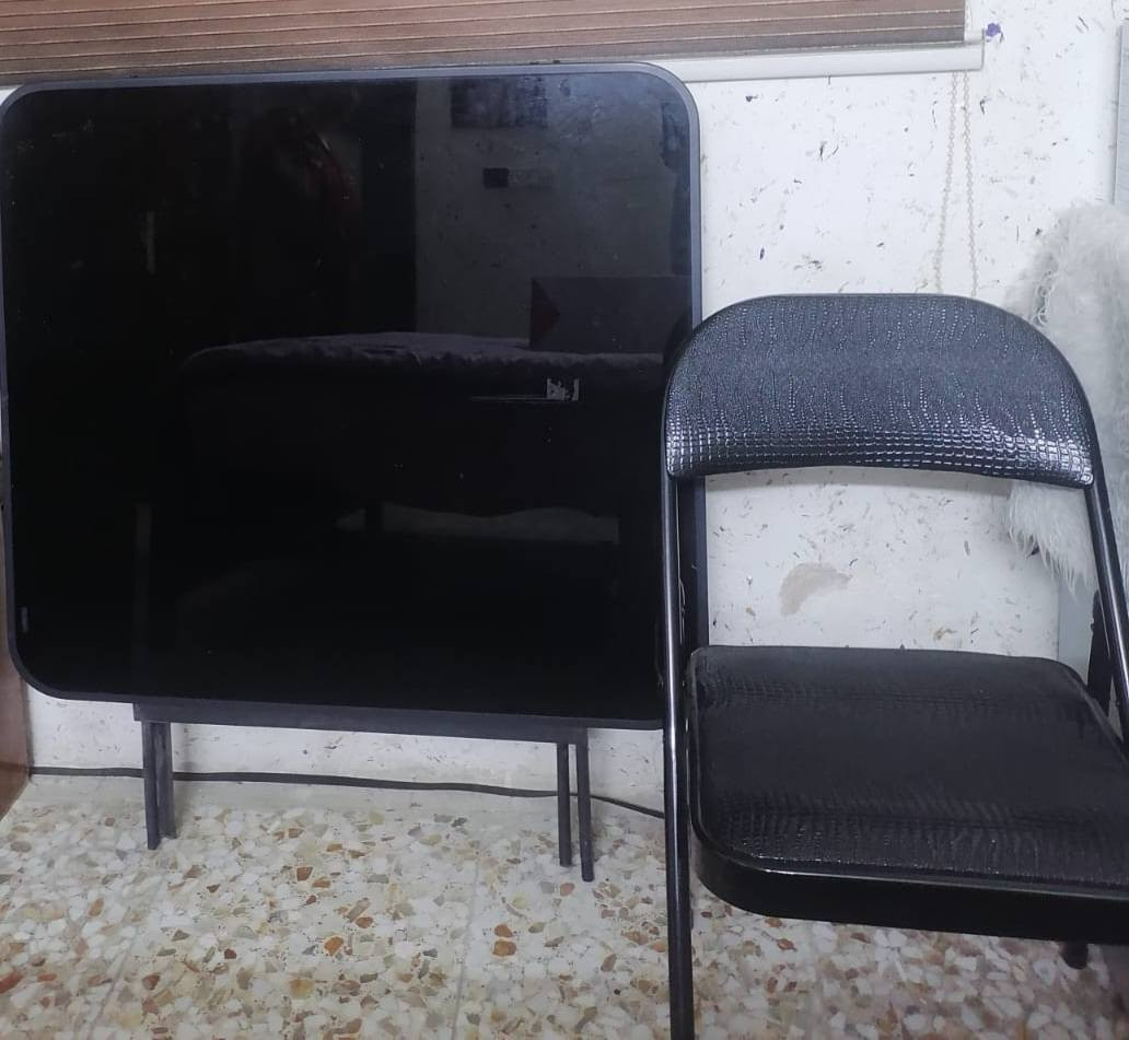 السلام عليكم 
شاشة حاسبة +بلازمة+يوبي اس +ميز وكرسي للبيع مستعمل نظيف للإستفسار الاتصال على الرقم *********** موجود واتساب على نفس الرقم العنوان بغداد الكرخ
