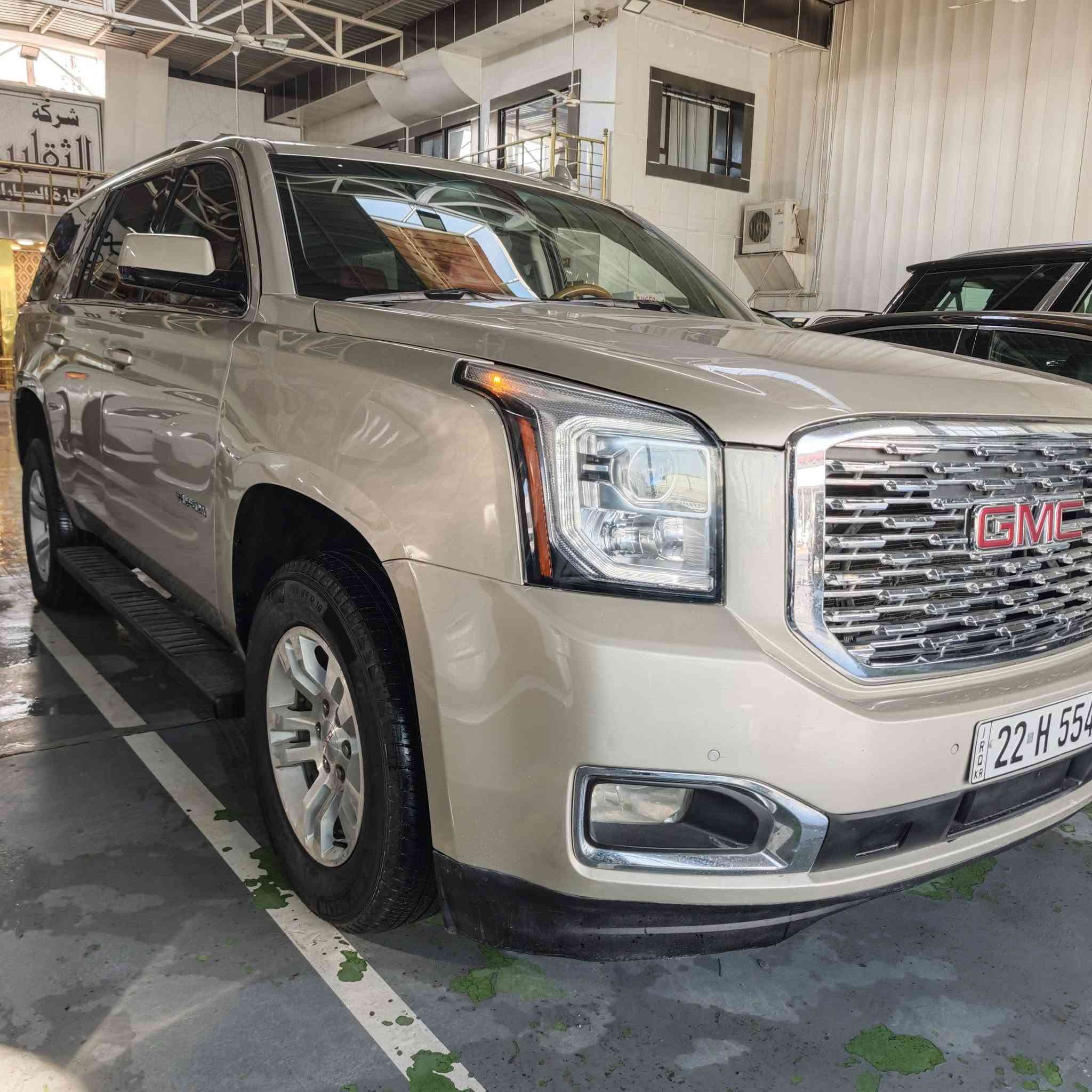 السلام عليكم ورحمة الله وبركاته
للبيع جمسي يوكن 2017 SLE
 8 راكب
لون ذهبي
محرك 8 سلندر 5.3
شاشة ابل كار بلي واندرويد اوتو
كشنات جلد 
تايرات قياس 18
ABS
تشغيل عن بعد
مثبت سرعة
حساسات خلفية
كاميرا خلفية
تحذير خروج عن مسار
حادثها موضح بالصور
سعر 31 الف دولار
للتواصل ***********
