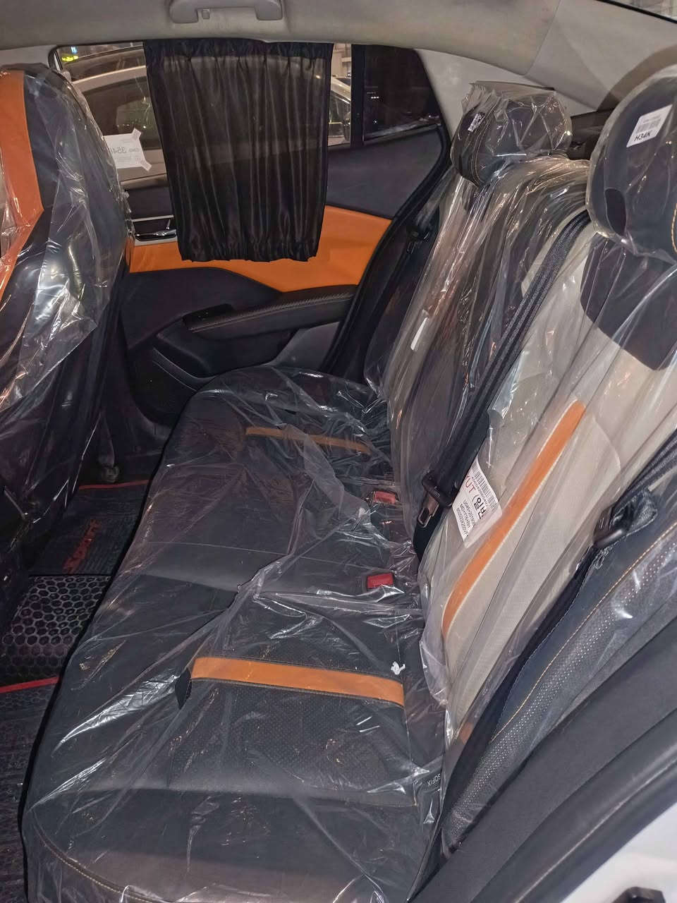 سيارة شاين A30 وكالة ليث العبيدي
موديل2024
مكفولة من الصبغ والحادث
محرك 1500 
رقم بغداد
تنفس طبيعي
تحكم جهتين
كشنات جلد
شاشة حجم كبير موجوده بالصور
كامرة دوارة
بصمه 
بصمه ابواب 
دخول ذكي 
سايد بريك بصمه
گير 6 نمر 
صندوگ كهرباء
تبريد شاشه
كل التحكمات بالشاشه
بعدها بالضمان 
السعر /115 وبيها مجال قليل
مكان السيارة بغداد حي جهاد
*********** بغداد, العراق
