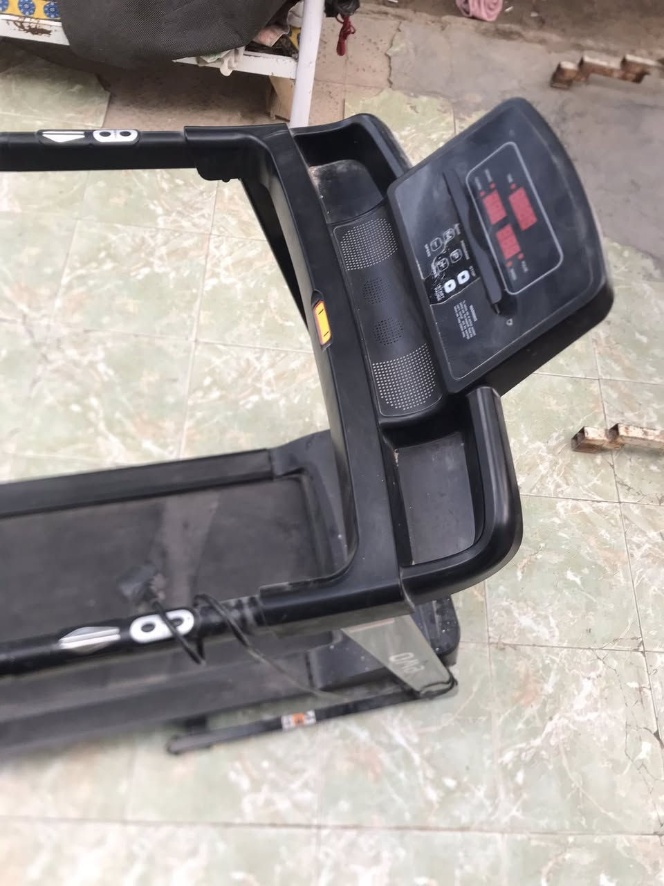 السلام عليكم 
جهاز جري باله كويتي يحتاجله فقط ماطور قيم وخذه


**إذا كنت صاحب هذا الإعلان وتريد حذفه لأي سبب، رجاءا أرسل رسالة إلى الدعم الفني**